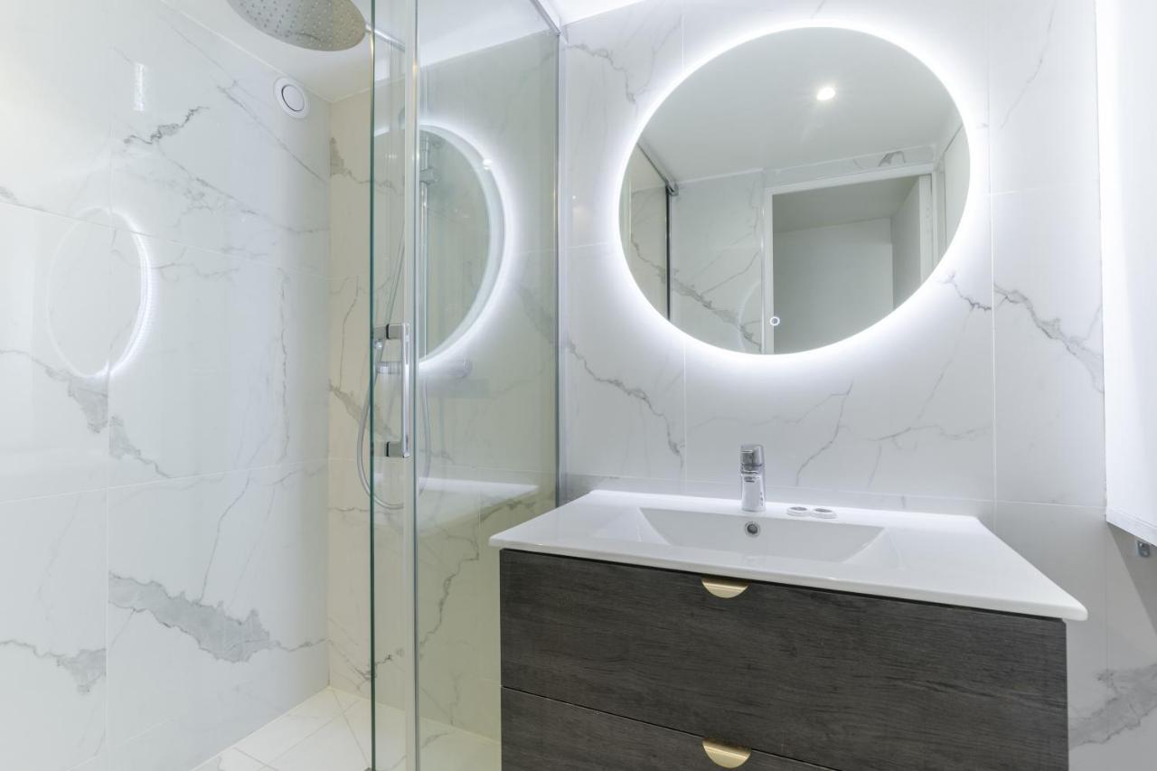 Home Suite Home Grands Boulevards - 42 Paris Luaran gambar