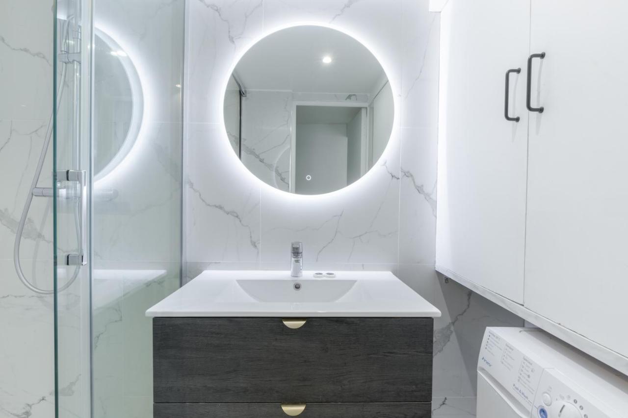 Home Suite Home Grands Boulevards - 42 Paris Luaran gambar